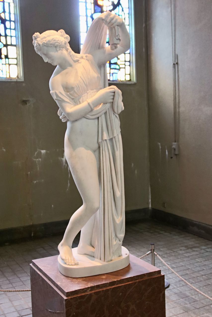 ヴィーナス（ビーナス）像 尻の美しいウェヌス彫像 ナポリ国立考古学 